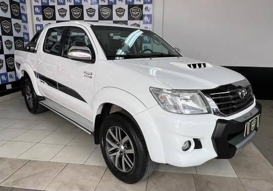 TOYOTA HILUX 3.0 SRV TOP 4X4 CD 16V TURBO INTERCOOLER DIESEL 4P AUTOMÁTICO